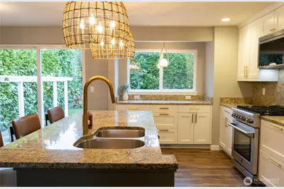 634 NE Conifer Drive, Bremerton, WA 98311 - Photo 8