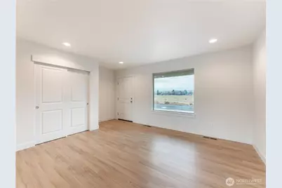 2400 2nd Street SE, East Wenatchee, WA 98802 - Photo 6