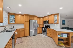 1032 138 St E, Tacoma, WA 98445 - Photo 4