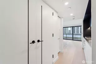 300 Virginia St, Seattle, WA 98121 - Photo 2