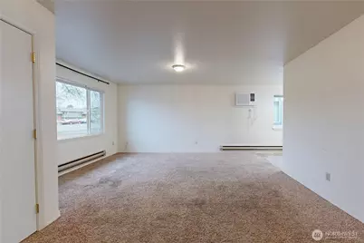 249 S Tausick Way, Walla Walla, WA 99362 - Photo 2