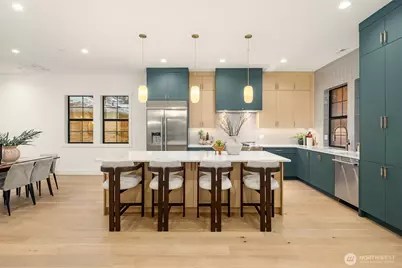 809 166th Avenue NE, Bellevue, WA 98008 - Photo 8