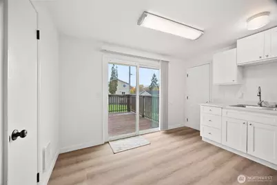 2022 E 36th Street, Tacoma, WA 98404 - Photo 18