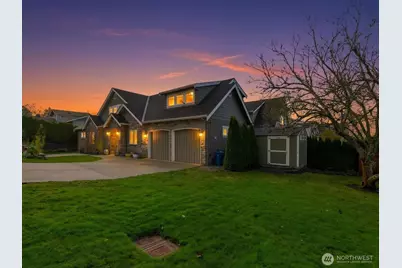 1040 6th Avenue S, Edmonds, WA 98020 - Photo 2