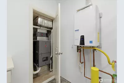 1040 6th Avenue S, Edmonds, WA 98020 - Photo 34