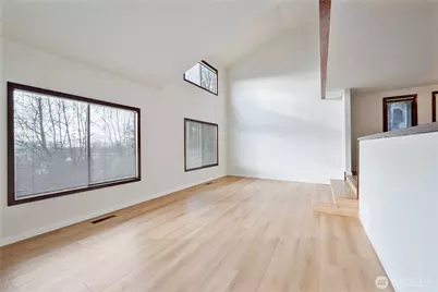 1205 Holly Street, Kelso, WA 98626 - Photo 4