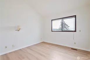 1205 Holly St, Kelso, WA 98626 - Photo 12