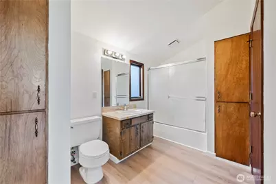 1205 Holly Street, Kelso, WA 98626 - Photo 32