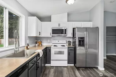 25502 52nd Avenue E, Graham, WA 98338 - Photo 10