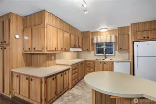11216 127th St E, Puyallup, WA 98374 - Photo 6