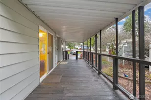 11216 127th St E, Puyallup, WA 98374 - Photo 16