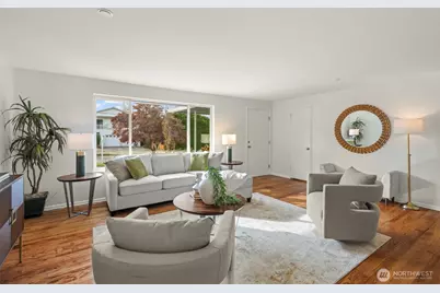 9728 57th Avenue S #A, Seattle, WA 98118 - Photo 4