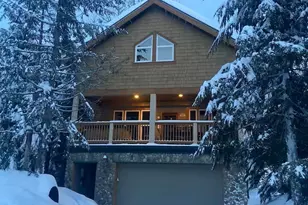 141 Kearny Dr, Snoqualmie Pass, WA 98068 - Photo 2