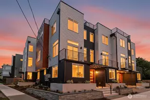 7560 43rd Ave S, Seattle, WA 98118 - Photo 2