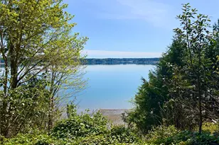 361 SE Totten Shores Dr, Shelton, WA 98584 - Photo 2