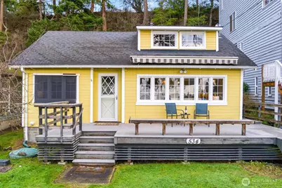 534 Sundin Drive, Camano Island, WA 98282 - Photo 2