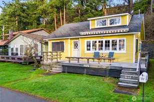 534 Sundin Dr, Camano Island, WA 98282 - Photo 8