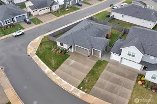 17628 127th Ave E, Puyallup, WA 98374 - Photo 2