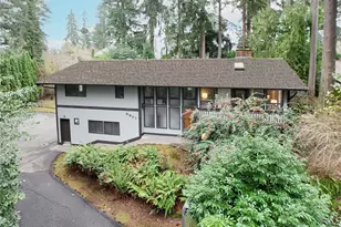 9901 NE 32nd St, Bellevue, WA 98004 - Photo 2