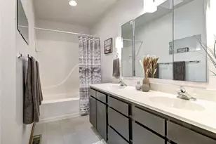 9901 NE 32nd St, Bellevue, WA 98004 - Photo 16