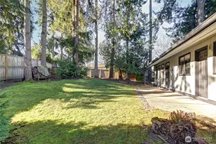 9901 NE 32nd St, Bellevue, WA 98004 - Photo 28