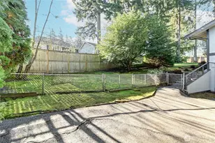 9901 NE 32nd St, Bellevue, WA 98004 - Photo 26