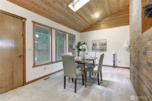 9901 NE 32nd St, Bellevue, WA 98004 - Photo 6