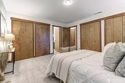 9901 NE 32nd Street, Bellevue, WA 98004 - Photo 14