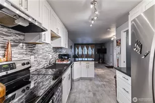 12434 Ambaum Blvd SW, Burien, WA 98146 - Photo 10