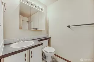 15711 24th Ave E, Tacoma, WA 98445 - Photo 18