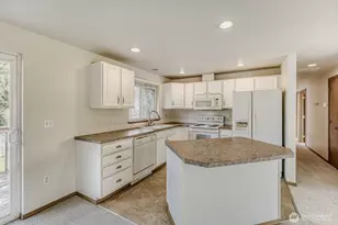 15711 24th Ave E, Tacoma, WA 98445 - Photo 8