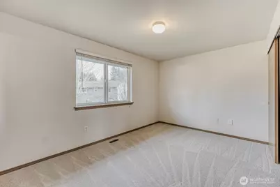 15711 24th Avenue E, Tacoma, WA 98445 - Photo 12