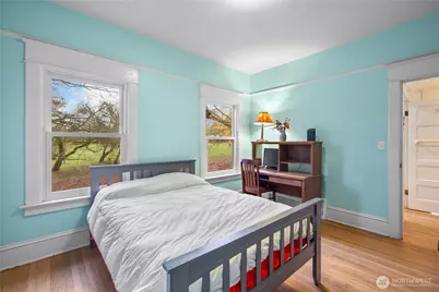 4616 Meridian Avenue N, Seattle, WA 98103 - Photo 22