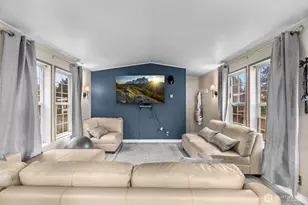 10716 16th Ave Ct S, Tacoma, WA 98444 - Photo 8