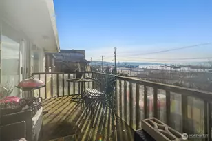 2108 Grand Ave, Everett, WA 98201 - Photo 4