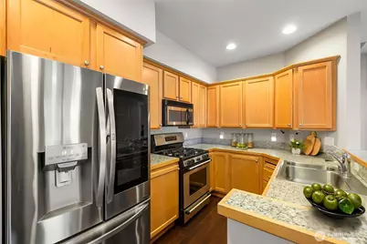 1601 NE Katsura Street #103, Issaquah, WA 98029 - Photo 10