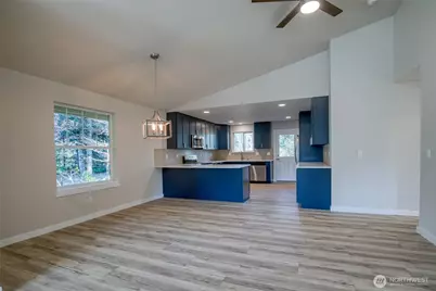 634 Island Circle SE, Ocean Shores, WA 98569 - Photo 8