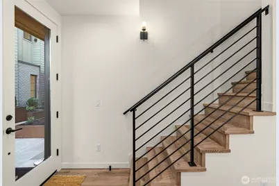 116 D 2nd Street S, Kirkland, WA 98033 - Photo 4