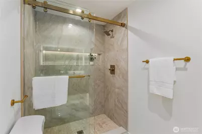 11715 SE 64th Street, Bellevue, WA 98006 - Photo 24