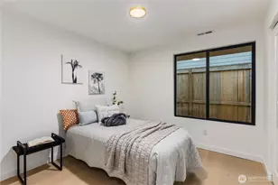 11715 SE 64th St, Bellevue, WA 98006 - Photo 16