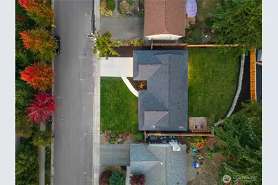 11715 SE 64th Street, Bellevue, WA 98006 - Photo 30