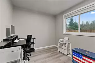 13713 2nd Ave Ct E, Tacoma, WA 98445 - Photo 18