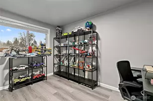 13713 2nd Ave Ct E, Tacoma, WA 98445 - Photo 14