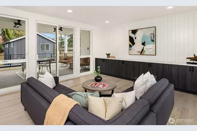 13548 39th Avenue NE, Seattle, WA 98125 - Photo 14