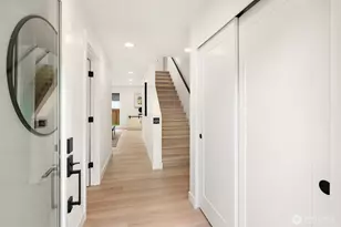 13548 39th Ave NE, Seattle, WA 98125 - Photo 2