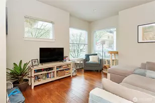 554 Prospect St, Seattle, WA 98109 - Photo 16