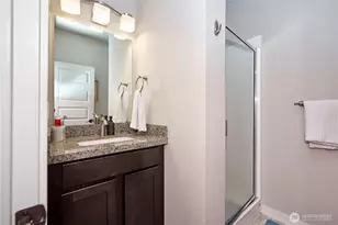 554 Prospect St, Seattle, WA 98109 - Photo 14