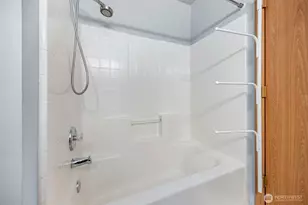 5722 129th St NE, Marysville, WA 98271 - Photo 10