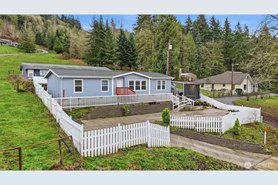 5452 Meeker Drive, Kalama, WA 98685 - Photo 2