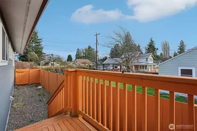 9002 34th Avenue SW, Seattle, WA 98126 - Photo 28